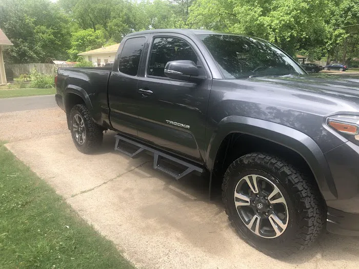 Hill carwash and detail Picture 10