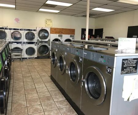 Bud's Car Wash and Laundry