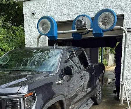 Spray Shine Auto Wash