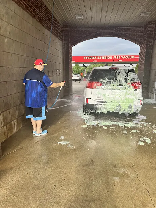 Speedwash Car Wash Picture 9