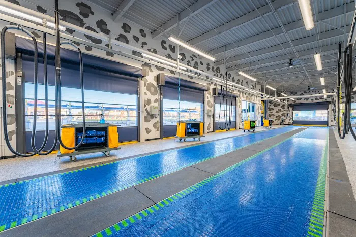 Super Interior Express Picture 2