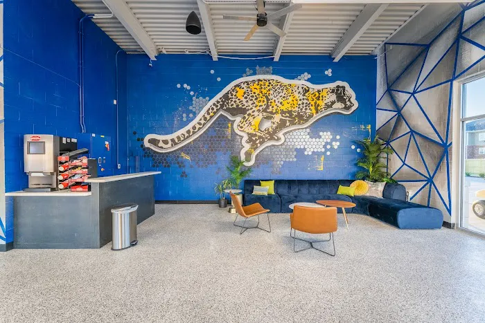 Super Interior Express Picture 4