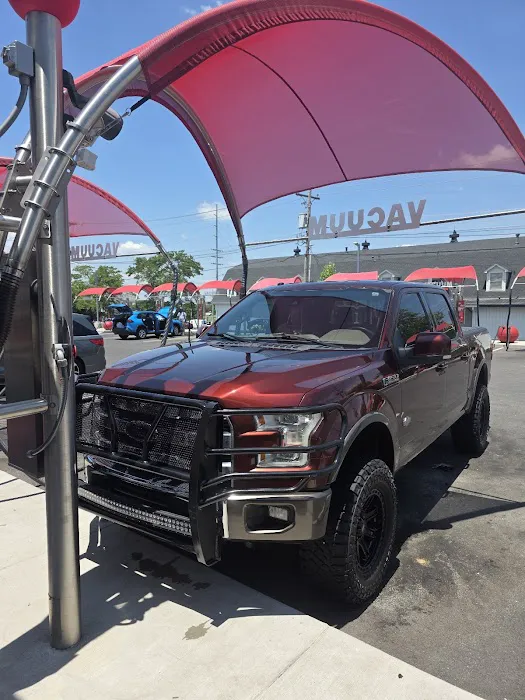 Tommy's Express® Car Wash Picture 10