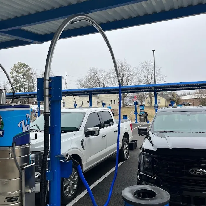 Fast Freddy’s Car Wash Picture 5