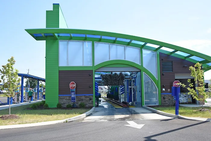 Fast Freddy’s Car Wash Picture 2