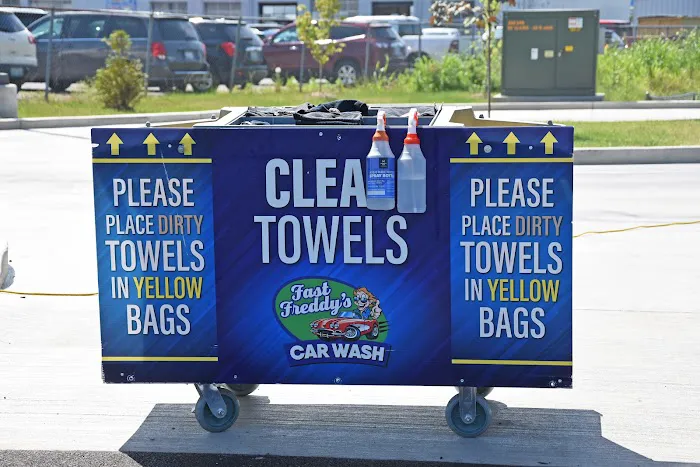 Fast Freddy’s Car Wash Picture 10