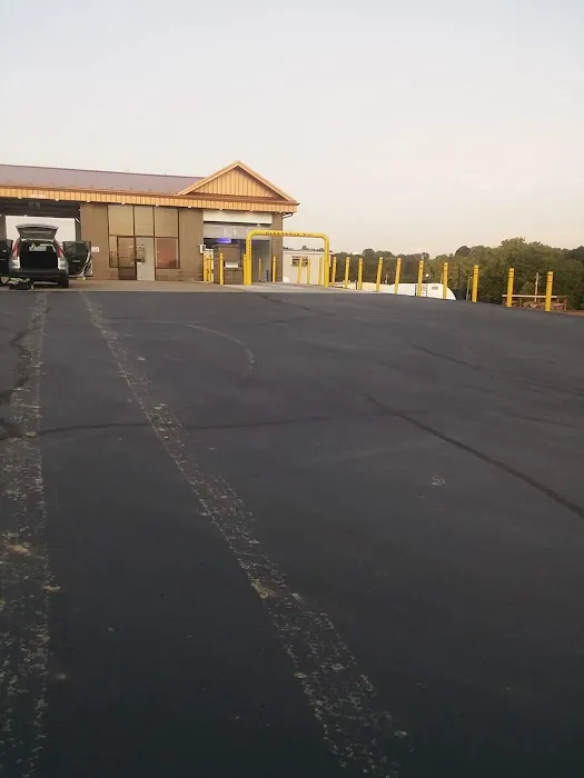 Jacobi's Car Wash Picture 6