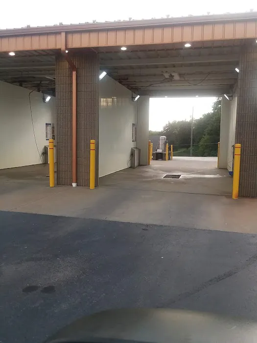 Jacobi's Car Wash Picture 3