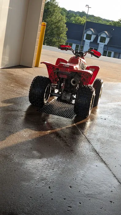 Jacobi's Car Wash Picture 5