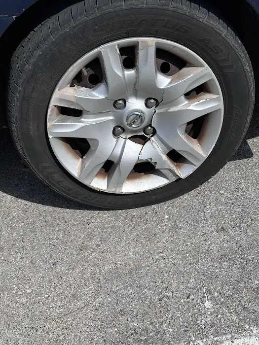 Whistle Express Car Wash Picture 5