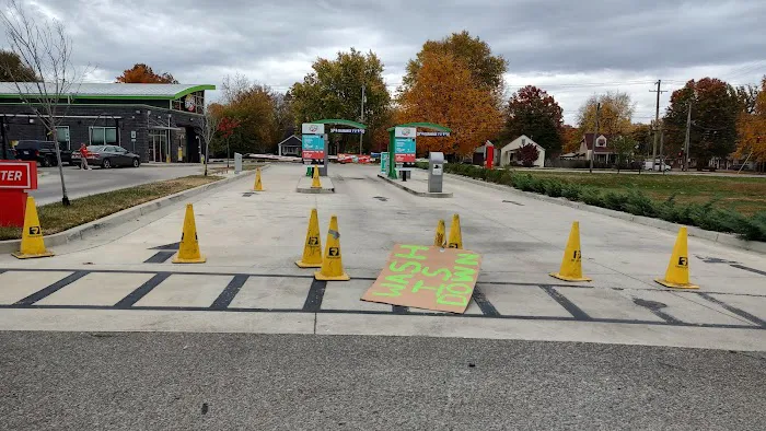 Zips Car Wash Picture 1