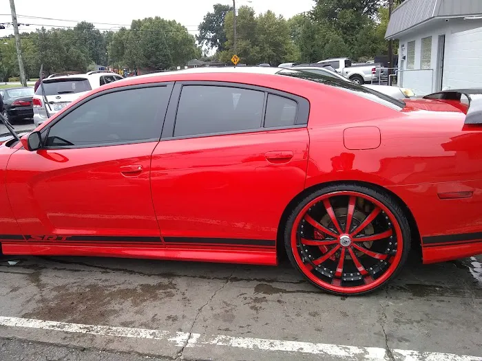 Exquisite Car Wash & Detailing Picture 2