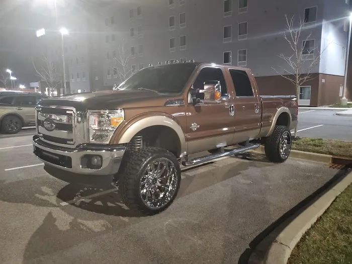 Exquisite Car Wash & Detailing Picture 6