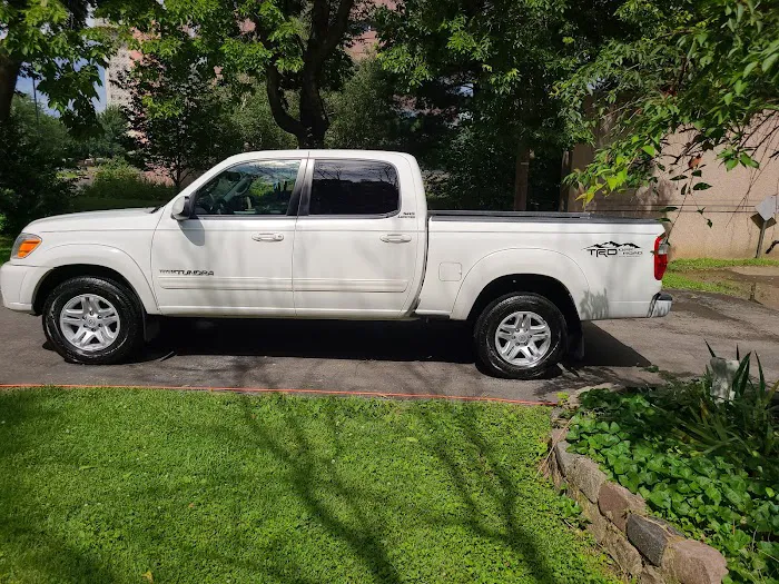 Mr. Immaculate's Detailing & Carwash LLC Picture 2