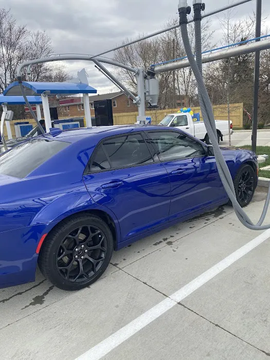 Take 5 Car Wash Picture 3