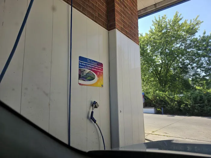 Top Dog Car Wash Picture 1