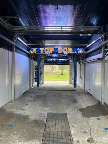 Top Dog Car Wash Picture 4