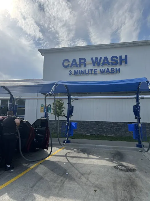 Whistle Express Car Wash Picture 5