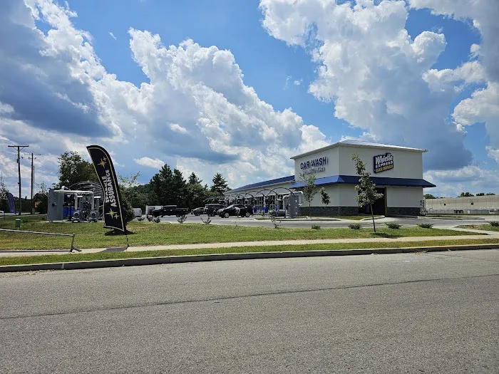 Whistle Express Car Wash Picture 9