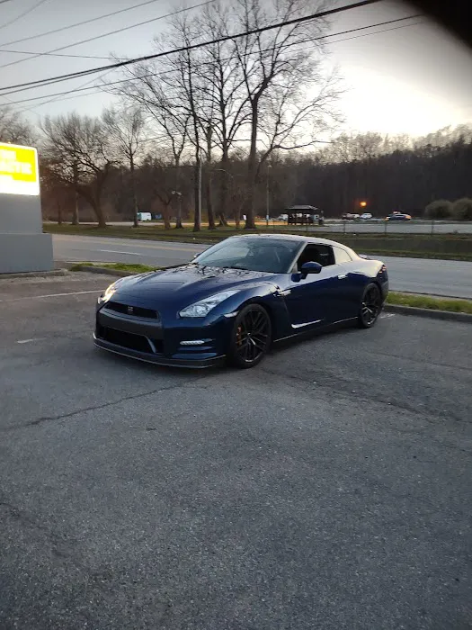 Mister G's Car Wash Picture 9