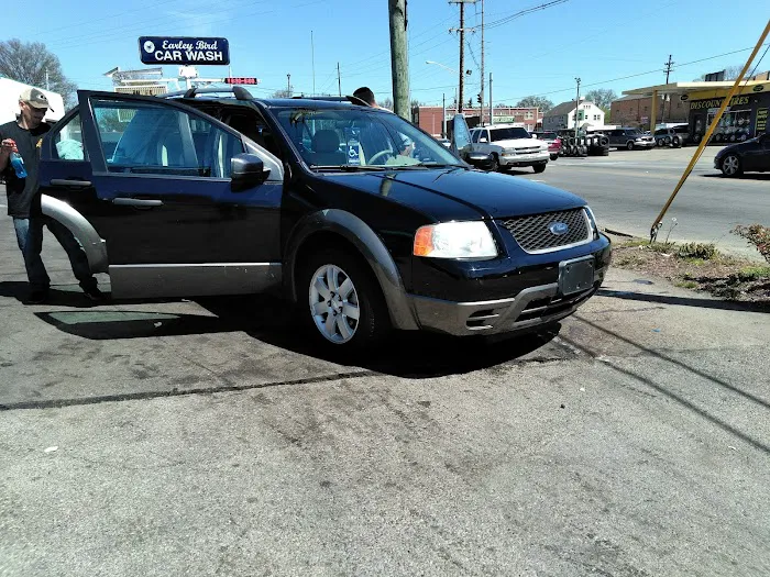 Earley Bird Car Wash Picture 3