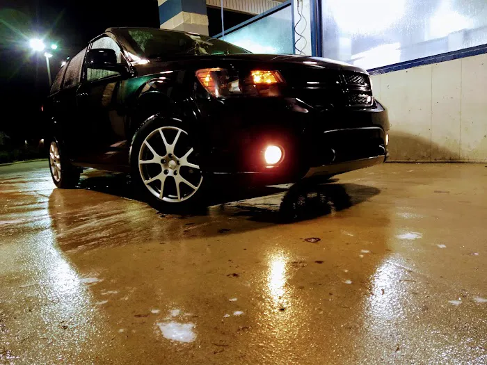 Spray N' Shine Car Wash Picture 1