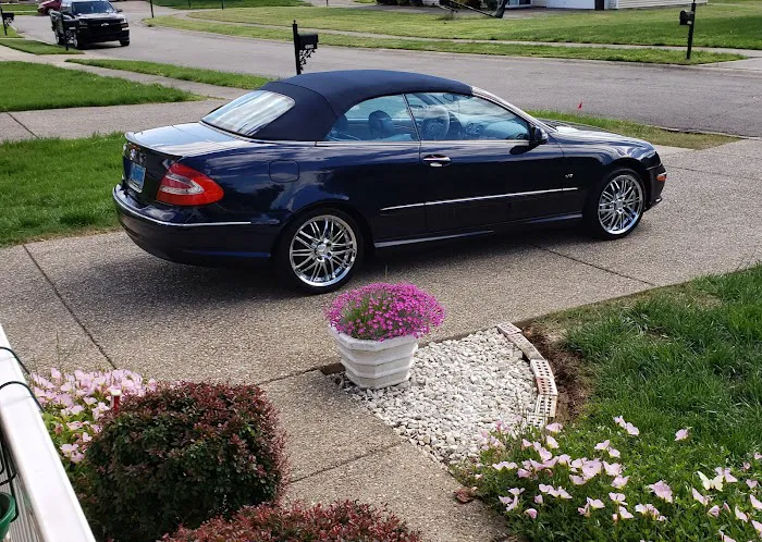 Spray N' Shine Car Wash Picture 8