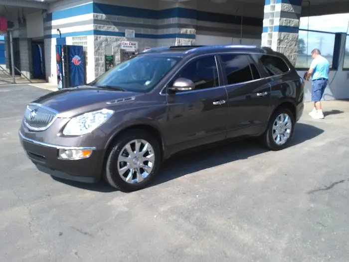 Spray N' Shine Car Wash Picture 5