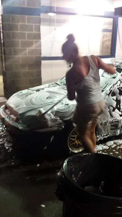 Spray N' Shine Car Wash Picture 7