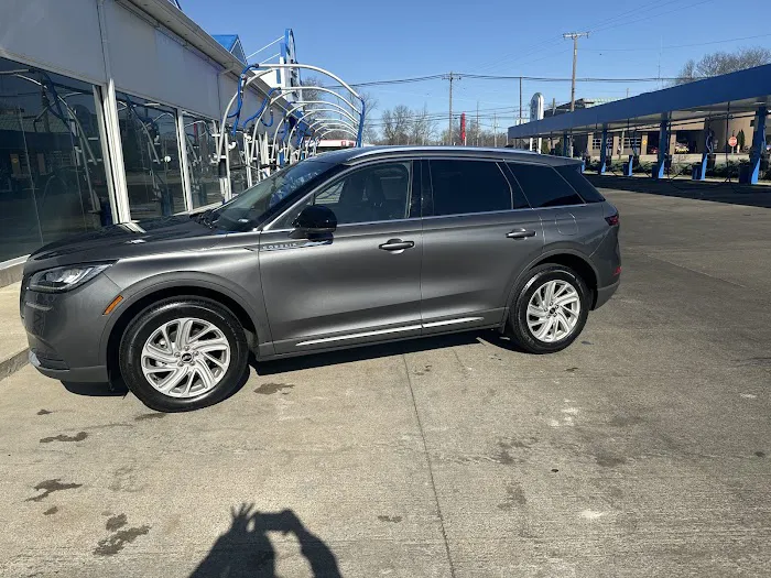 Take 5 Car Wash Picture 4