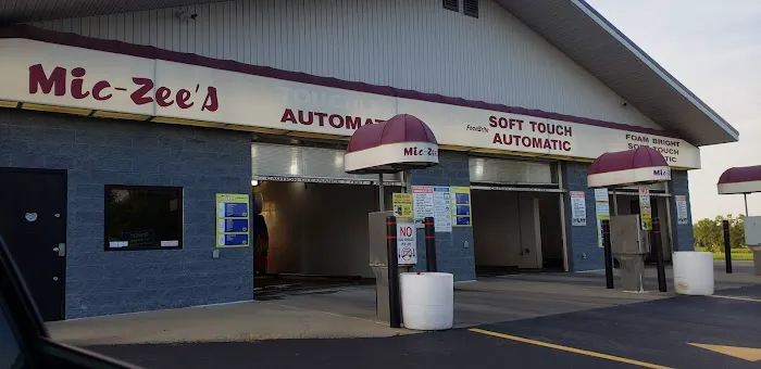 Mic-Zee's Ice Picture 4