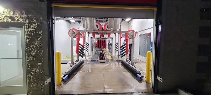 Sparkle Express Car Wash Picture 1