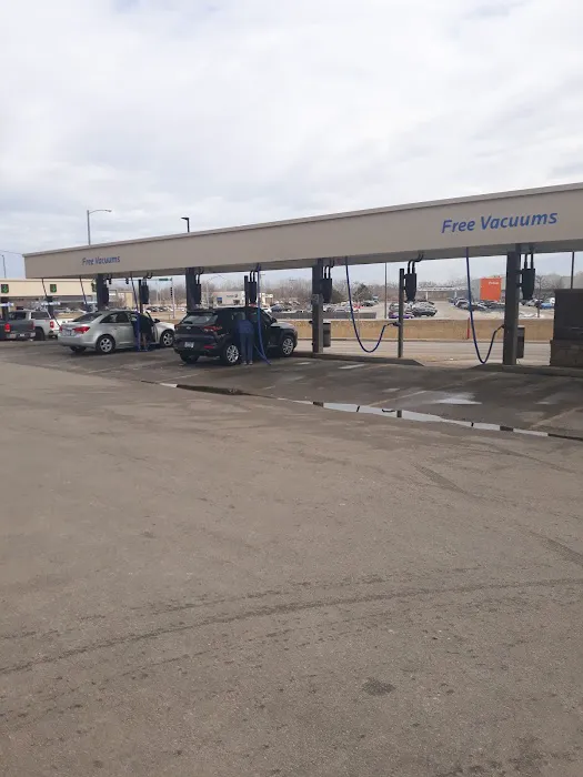 WashCove Car Wash Picture 7