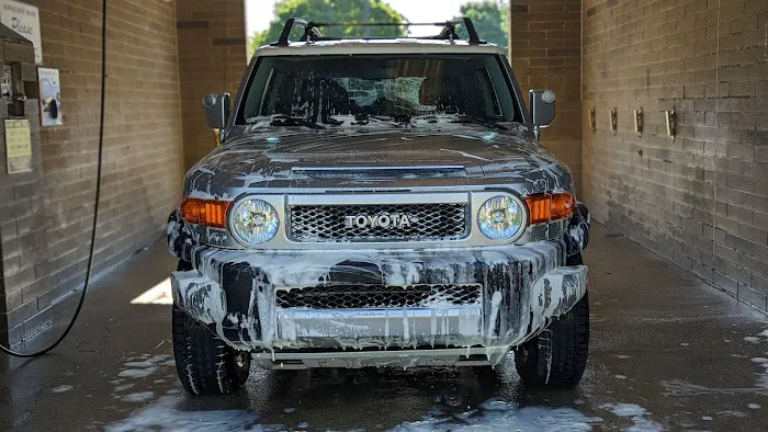 Shorewood Car Wash Picture 7