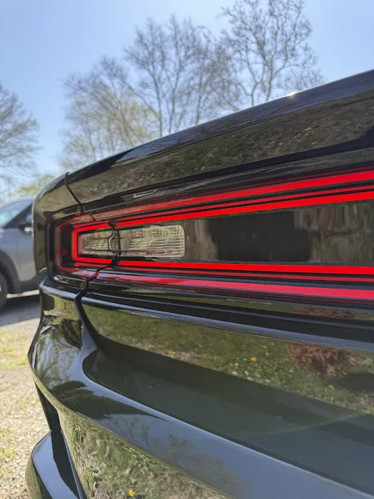 Primos Hand Car wash & Detail Center Picture 2