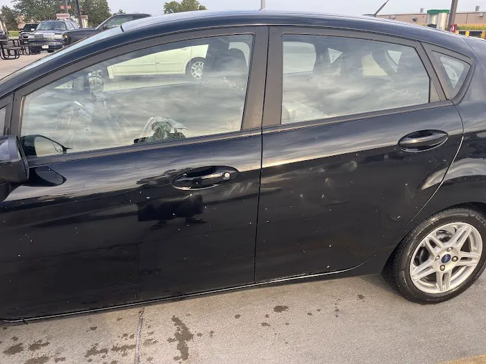 Beck’s Car Wash Picture 2