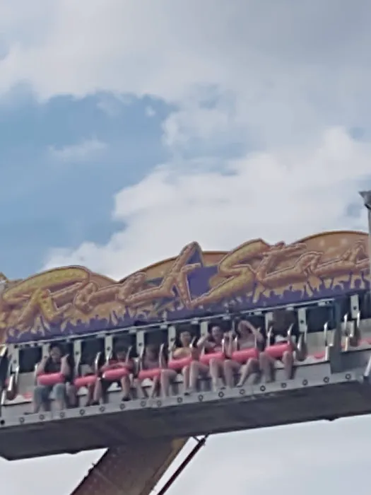 Uptown Wash Picture 3