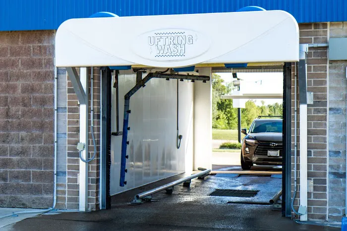 Uptown Wash Picture 9