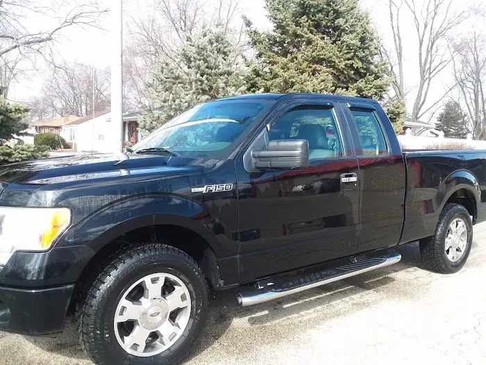 Sparkling Clean Car Wash Picture 3