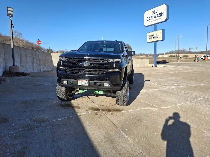 DLJ Carwash Picture 1