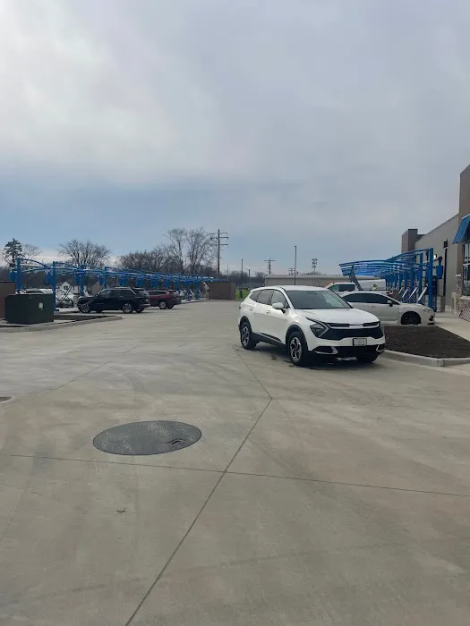 Beck's Car Wash Picture 10