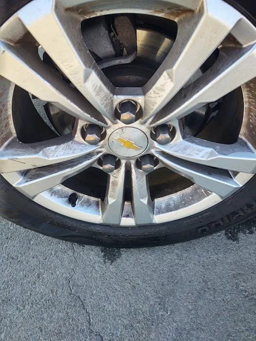 Dirtbuster Car Wash Picture 3