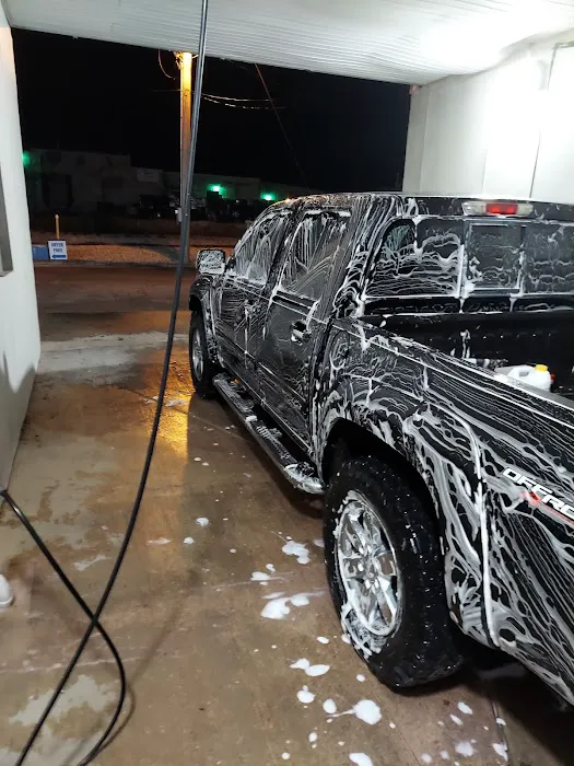 Washington Avenue Car Wash Picture 2