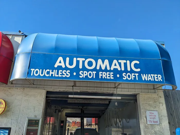 Washington Avenue Car Wash Picture 4