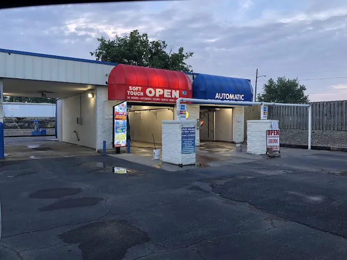 Washington Avenue Car Wash Picture 6