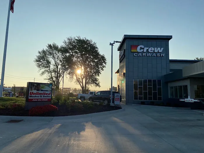 Crew Carwash Picture 3
