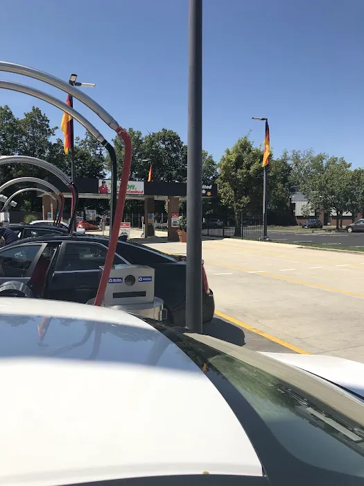 Crew Carwash Picture 7