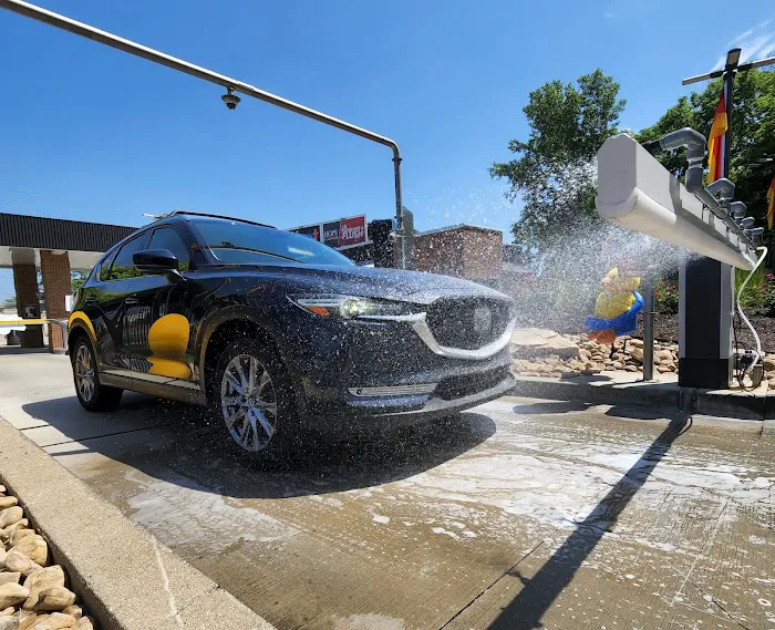 Crew Carwash Picture 6