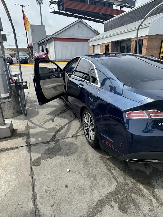 Crew Carwash Picture 9