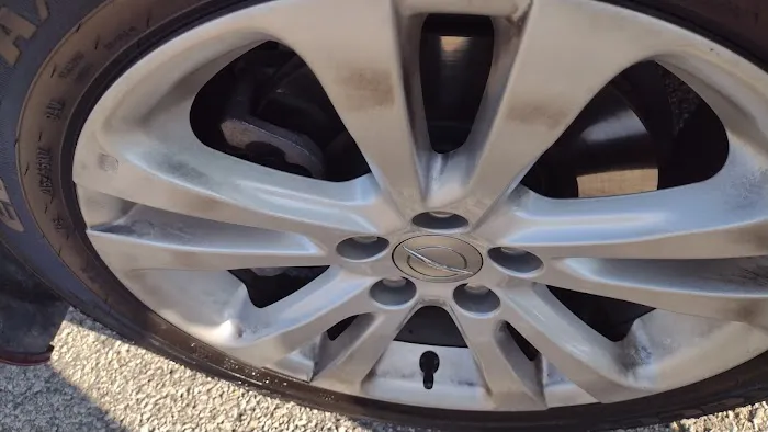 Crew Carwash Picture 6